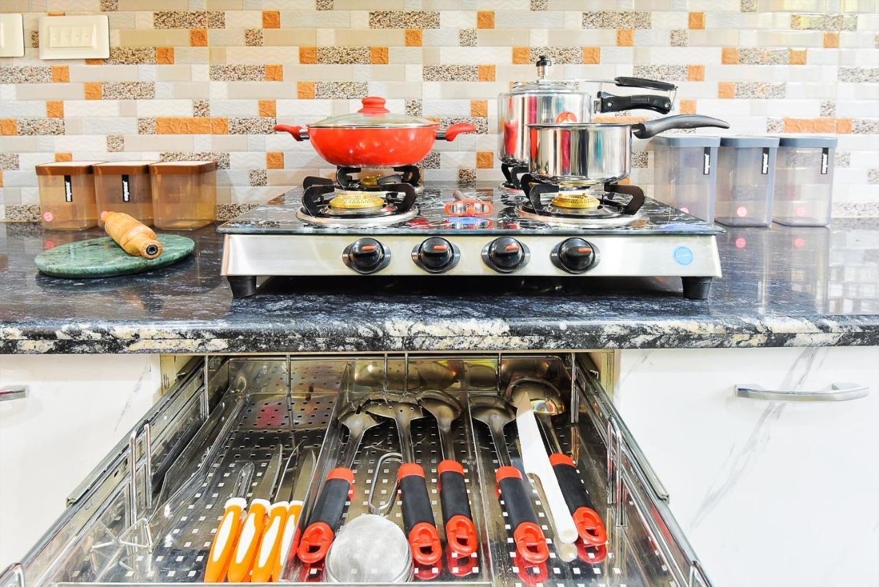 Bedchambers Serviced Apartments, Sector 38 غورغاون المظهر الخارجي الصورة