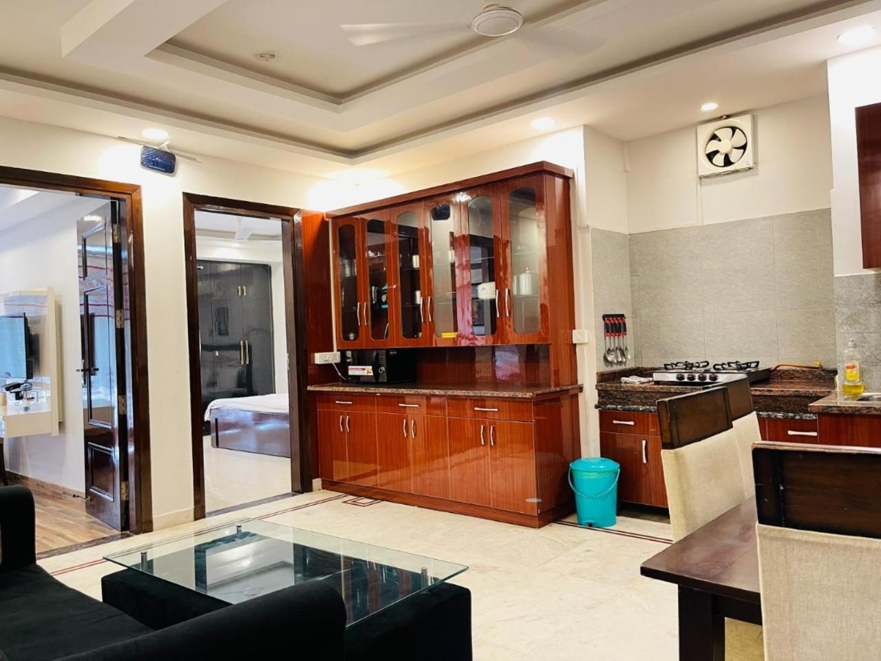 Bedchambers Serviced Apartments, Sector 38 غورغاون المظهر الخارجي الصورة